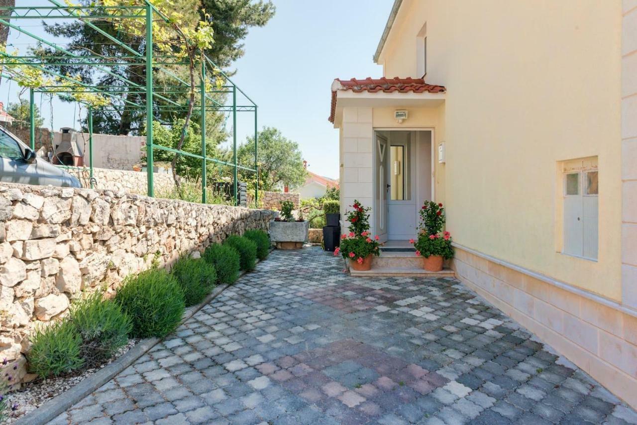 Villa Lille Trogir Exterior foto